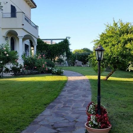 Villa Luce B&B Olbia Eksteriør bilde
