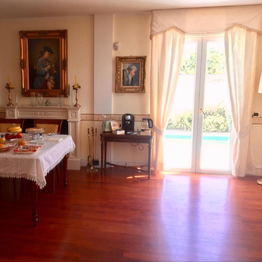 Villa Luce B&B Olbia Eksteriør bilde