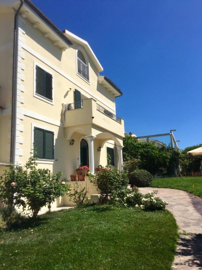 Villa Luce B&B Olbia Eksteriør bilde